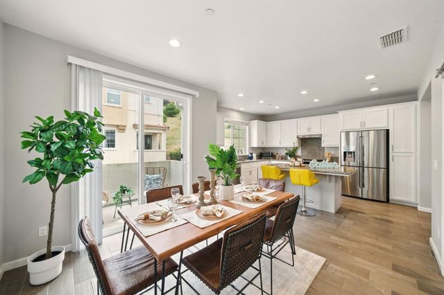 26540 Hayward Boulevard, Hayward, CA 94542