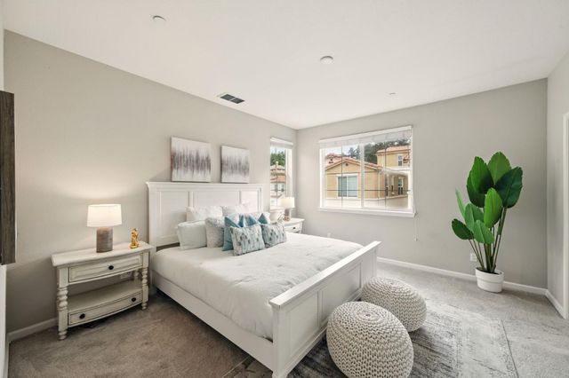 26540 Hayward Boulevard, Hayward, CA 94542