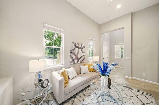 26540 Hayward Boulevard, Hayward, CA 94542