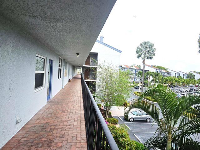 14747 Cumberland Drive 3010, Delray Beach, FL 33446