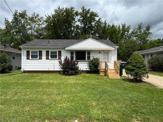 2824 Linda Drive, Warren, OH 44485