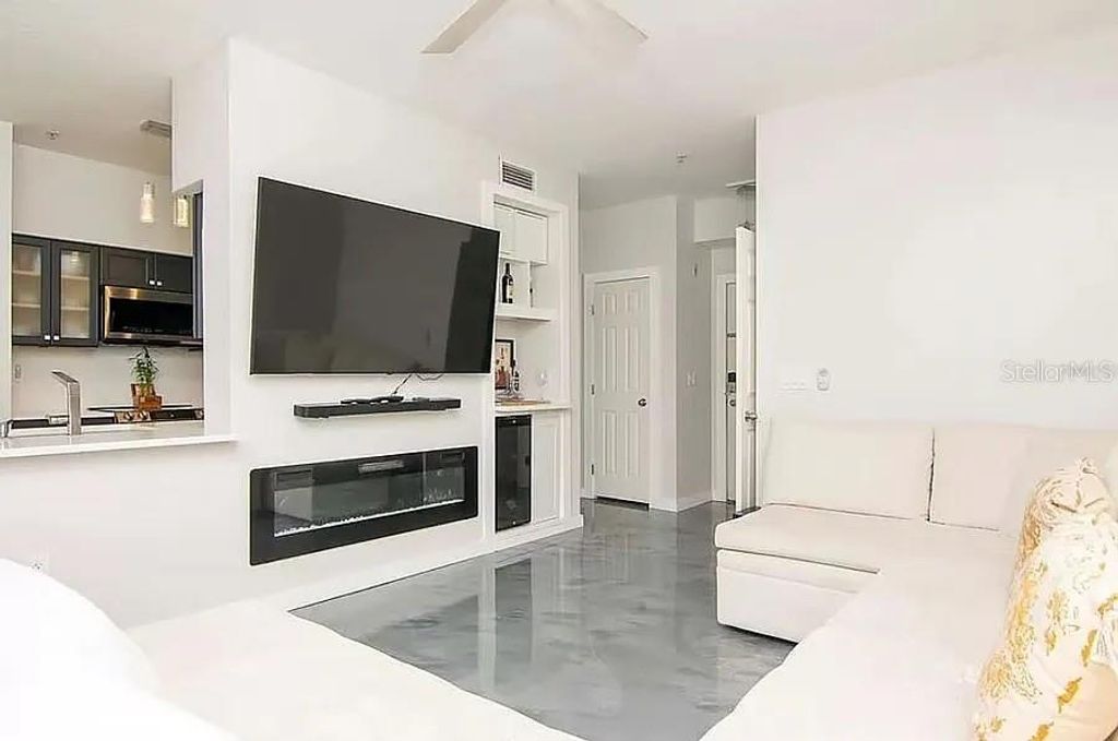 1810 E PALM AVENUE 4107, Tampa, FL 33605