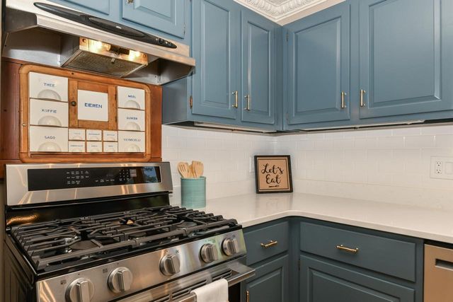 S106W20597 North Shore DRIVE, Muskego, WI 53150