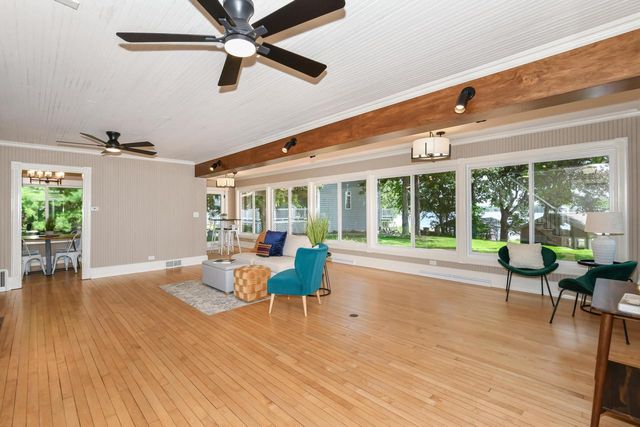 S106W20597 North Shore DRIVE, Muskego, WI 53150