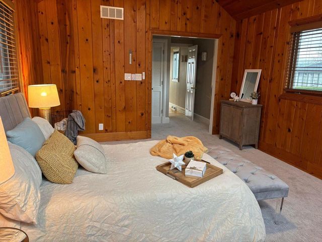 S106W20597 North Shore DRIVE, Muskego, WI 53150