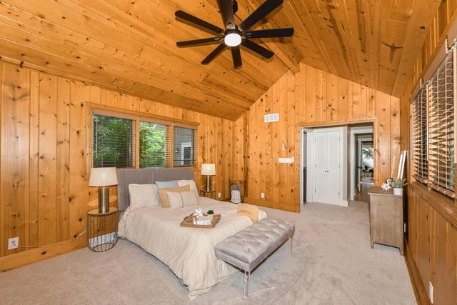 S106W20597 North Shore DRIVE, Muskego, WI 53150
