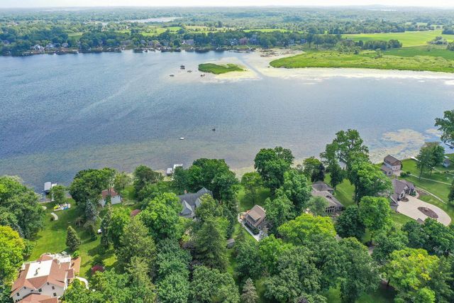 S106W20597 North Shore DRIVE, Muskego, WI 53150