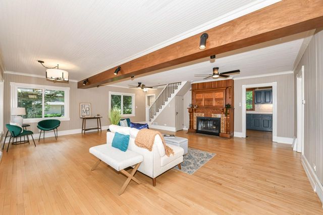 S106W20597 North Shore DRIVE, Muskego, WI 53150