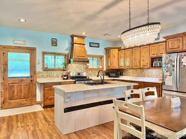 116 Sonshine Drive, Salina, OK 74365