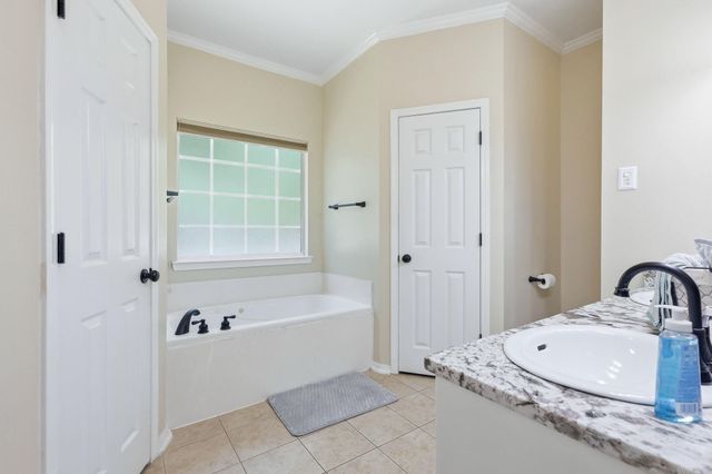 1708 Pleasant Pointe Cir Circle, Bryant, AR 72022