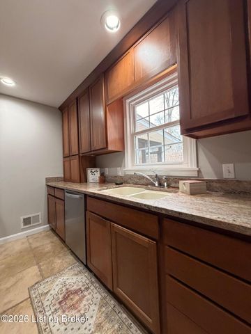 634 Cherry Wood Dr, Elizabethtown, KY 42701