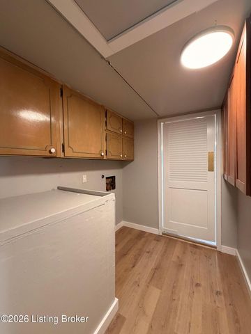 634 Cherry Wood Dr, Elizabethtown, KY 42701