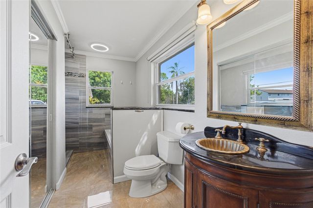 6904 PENNSYLVANIA AVENUE, Sarasota, FL 34243