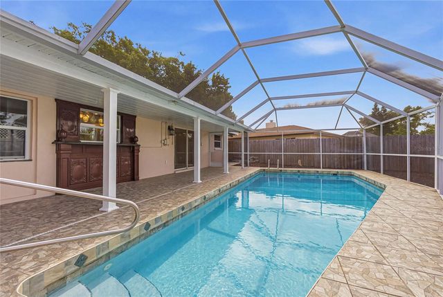 6904 PENNSYLVANIA AVENUE, Sarasota, FL 34243