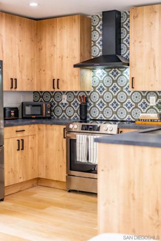 725 Pennsylvania Ave 731, San Diego, CA 92103