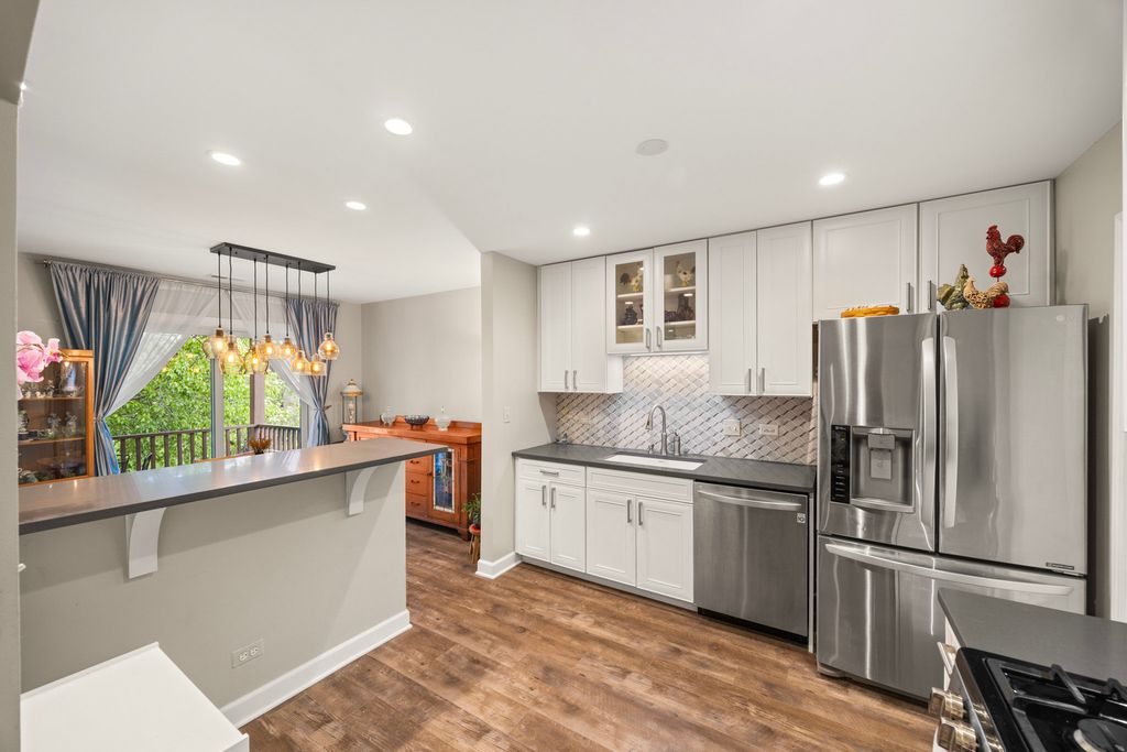 423 Ramblewood Drive D, Glen Ellyn, IL 60137 — photo 5