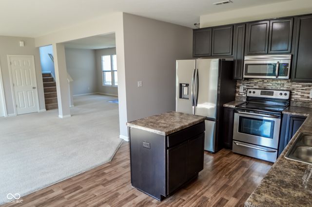 7645 Thorney Wood Drive, Indianapolis, IN 46239