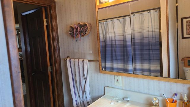 2427 MEMORIAL DRIVE, Green Bay, WI 54303