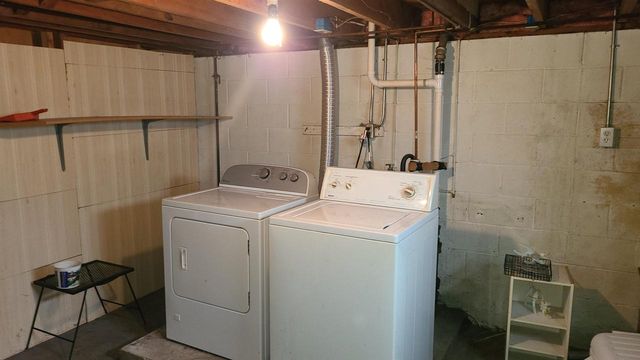 2427 MEMORIAL DRIVE, Green Bay, WI 54303