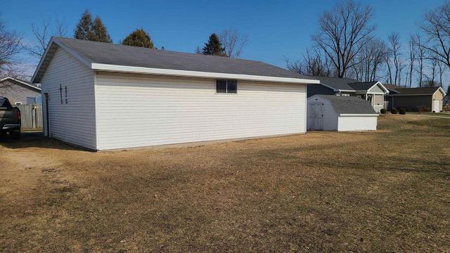 2427 MEMORIAL DRIVE, Green Bay, WI 54303