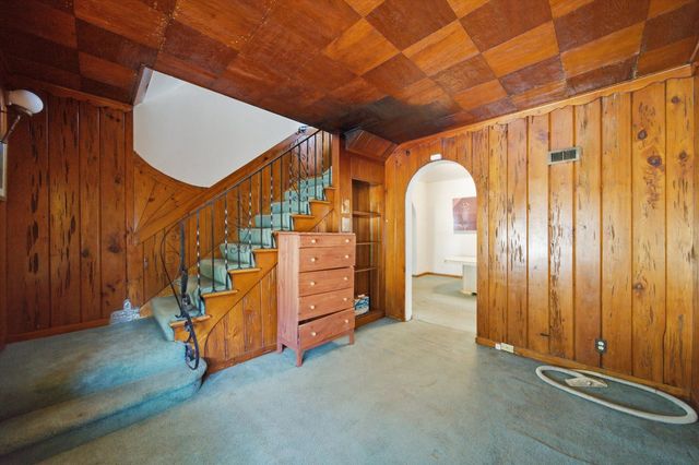 4819 W Race Avenue, Chicago, IL 60644