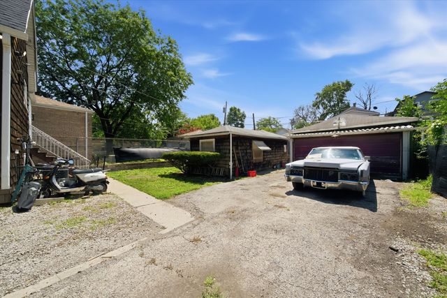 4819 W Race Avenue, Chicago, IL 60644