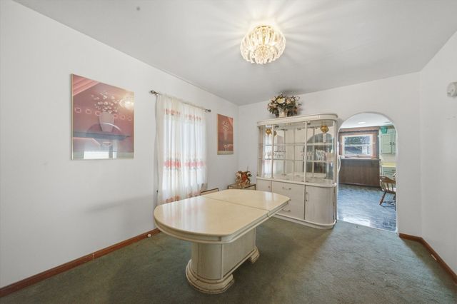 4819 W Race Avenue, Chicago, IL 60644