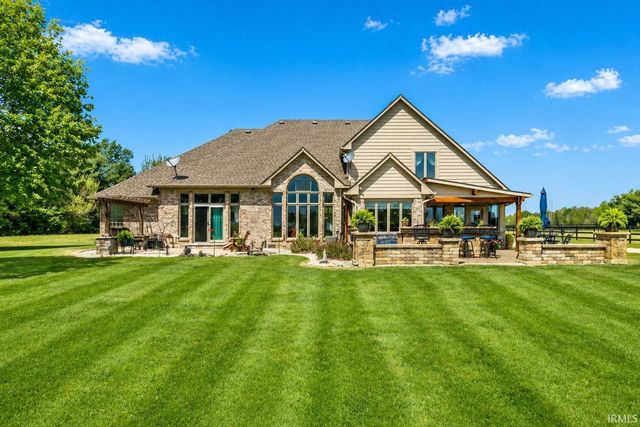 5915 E 350 Road, Franklin, IN 46131