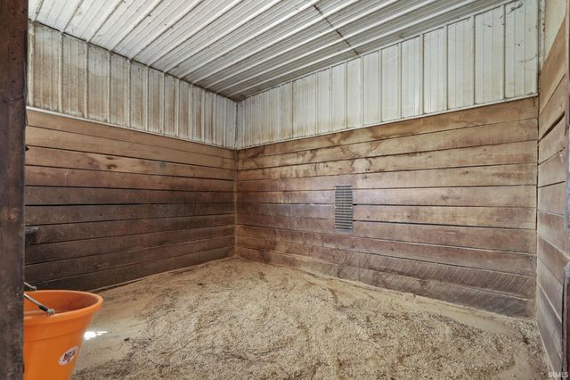 5915 E 350 Road, Franklin, IN 46131