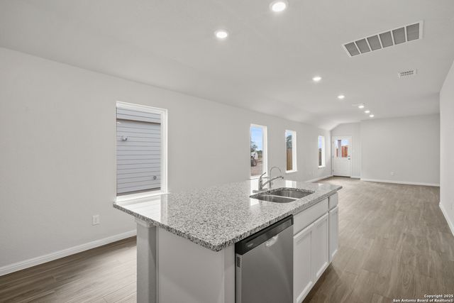 14962 Fischer Garden, San Antonio, TX 78253
