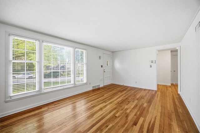 7748 Briar Drive, Prairie Village, KS 66208