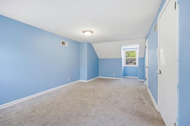 7748 Briar Drive, Prairie Village, KS 66208