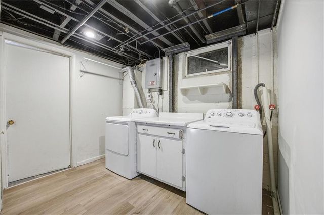 7748 Briar Drive, Prairie Village, KS 66208