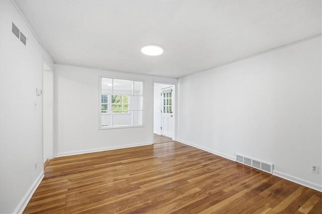 7748 Briar Drive, Prairie Village, KS 66208