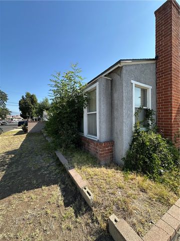 1031 E Larkwood, West Covina, CA 91790