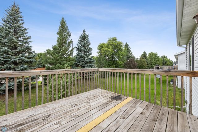 2239 35th Street Circle S, Moorhead, MN 56560