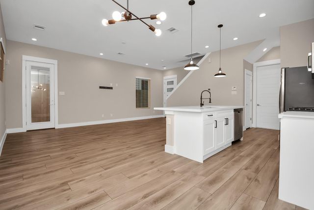 1235 W Tidwell Road, Houston, TX 77091