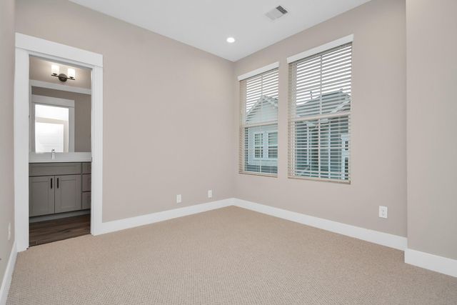 1235 W Tidwell Road, Houston, TX 77091