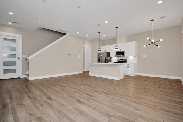 1235 W Tidwell Road, Houston, TX 77091