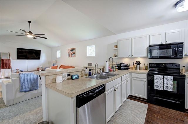 36 Chimney Springs Drive SW, Cartersville, GA 30120