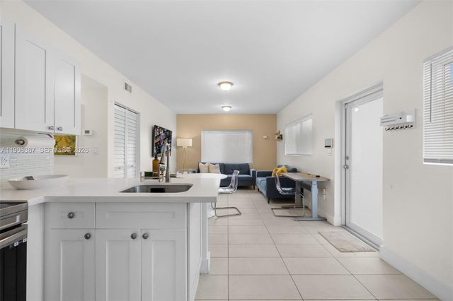 1286 NE 109th St 1, Miami, FL 33161