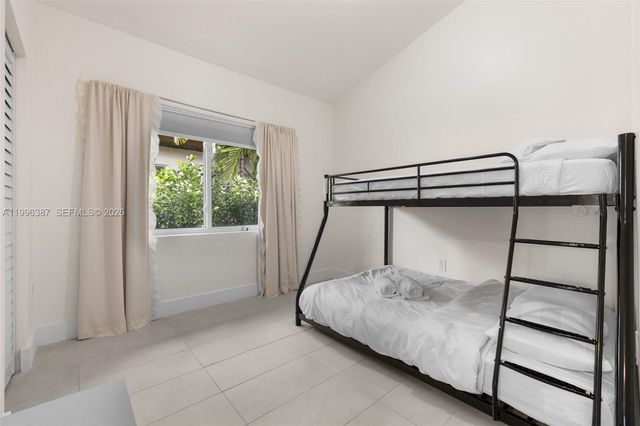 1286 NE 109th St 1, Miami, FL 33161