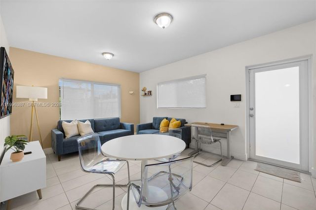 1286 NE 109th St 1, Miami, FL 33161