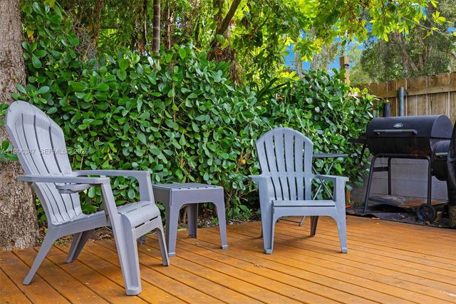 1286 NE 109th St 1, Miami, FL 33161