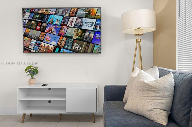 1286 NE 109th St 1, Miami, FL 33161