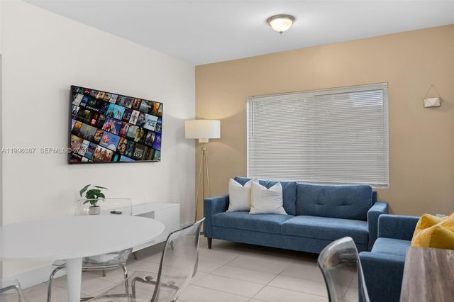 1286 NE 109th St 1, Miami, FL 33161