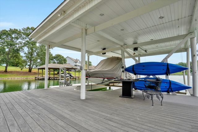 217 Shamrock CT, Huddleston, VA 24104