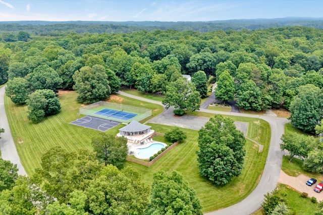 217 Shamrock CT, Huddleston, VA 24104