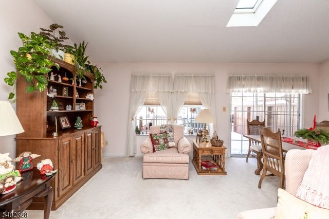 208 Canal Way, Hackettstown Town, NJ 07840