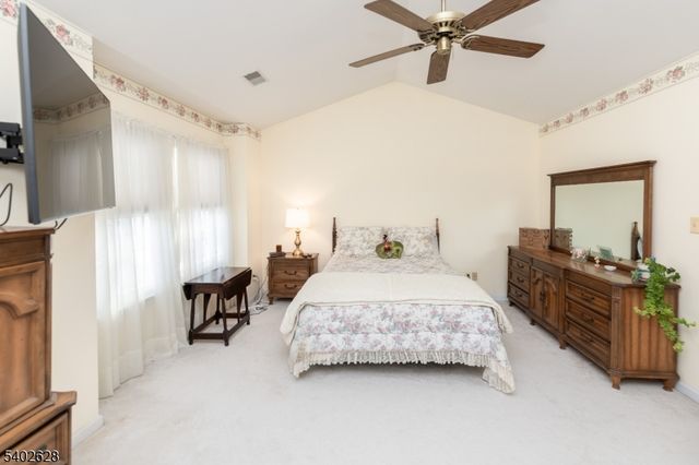 208 Canal Way, Hackettstown Town, NJ 07840